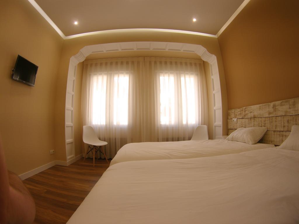 Hotel Urban Burgo Esterno foto