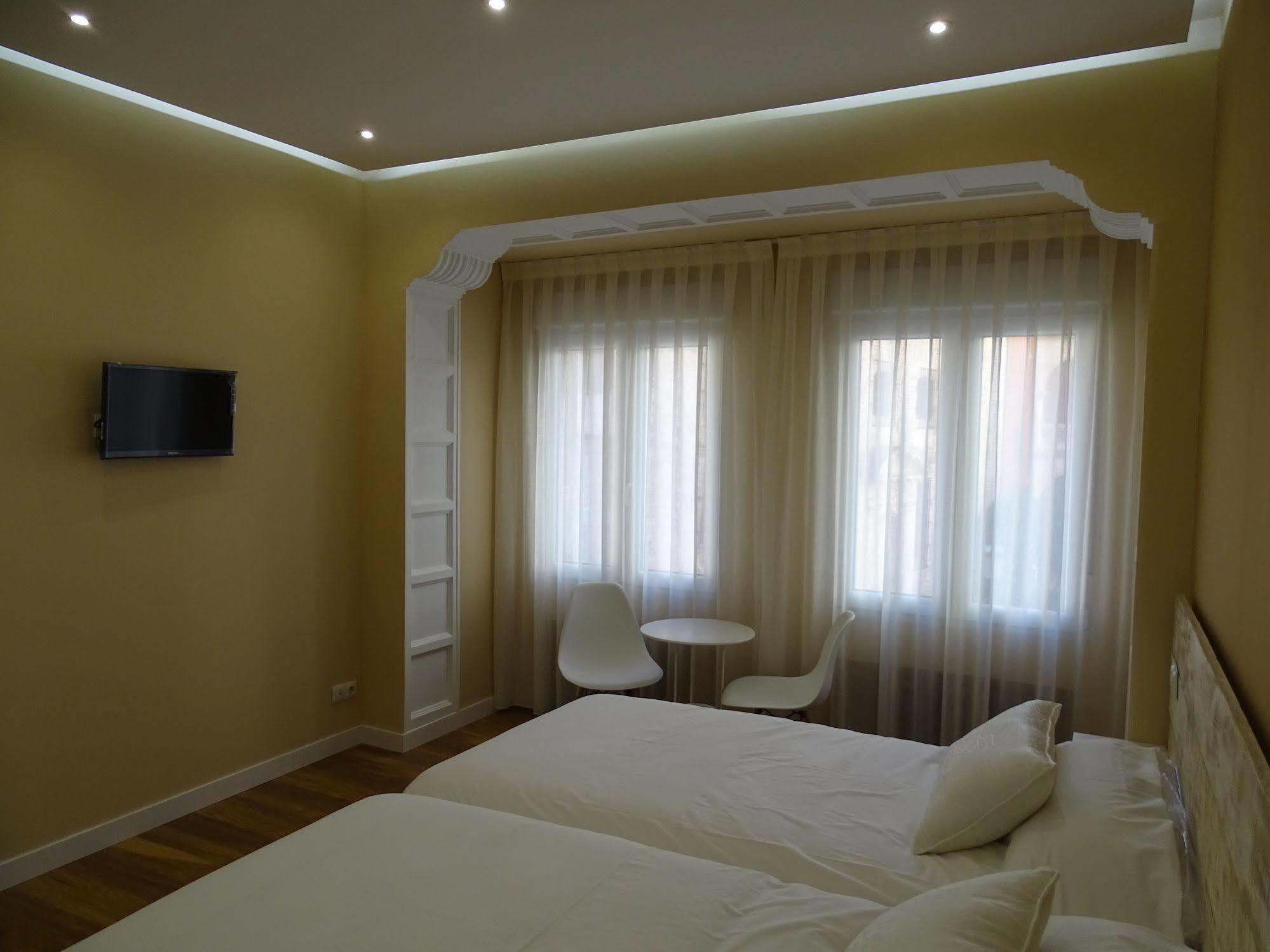 Hotel Urban Burgo Esterno foto